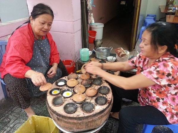 dau-dong-len-da-lat-thuong-thuc-banh-can-nong-hoi-ivivu-2.jpg