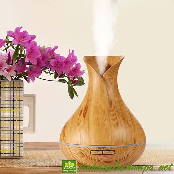 may-khuyech-tan-tinh-dau-binh-hoa-tulip-400ml-4.jpg