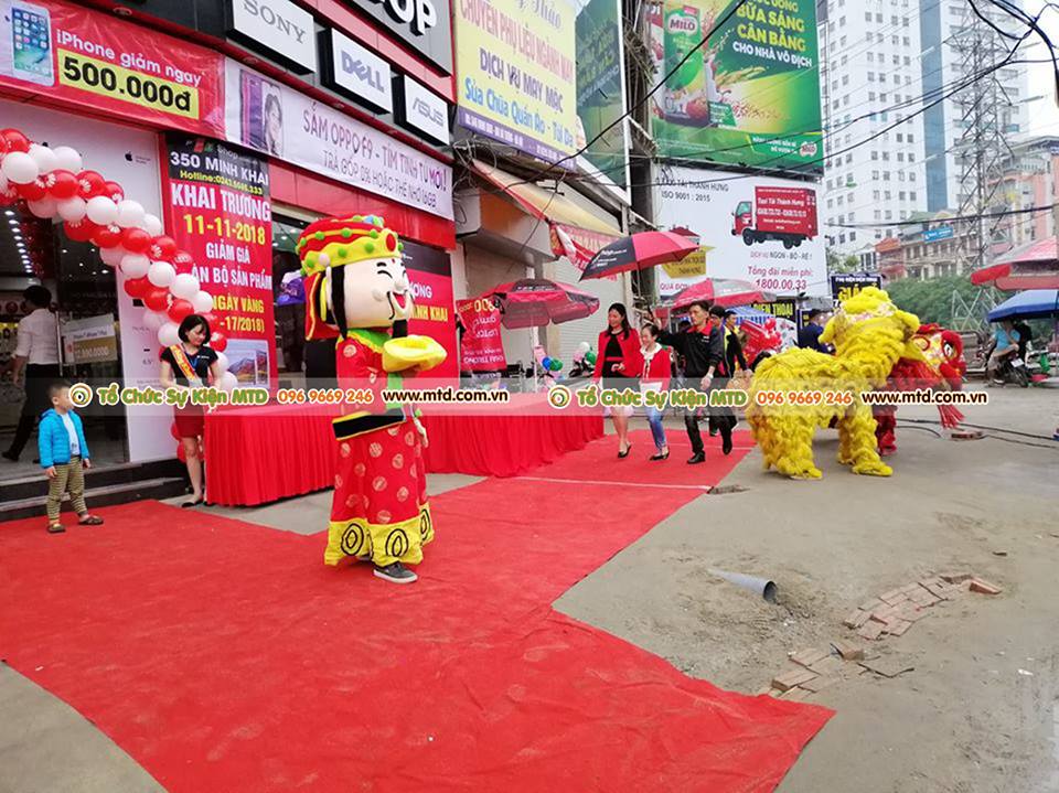 khai-truong-fpt-shop-minh-khai2.jpg