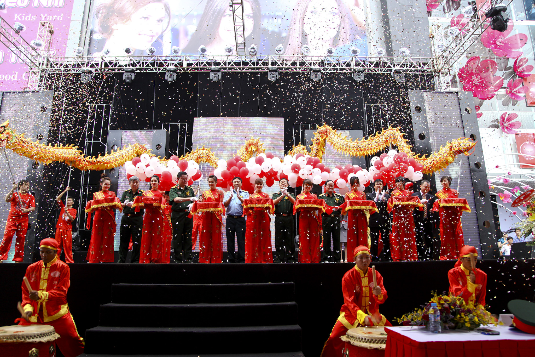 to-chuc-su-kien-khai-truong1.jpg