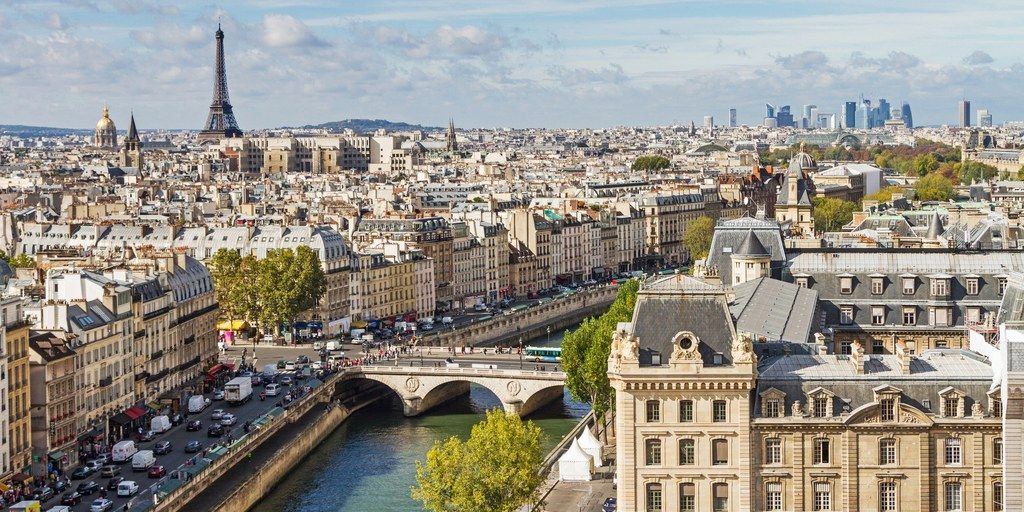 paris-travel-guide_zpsborzqfve.jpg