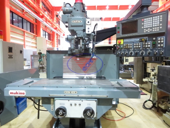 co-nen-mua-may-phay-cnc-cu-2.jpg