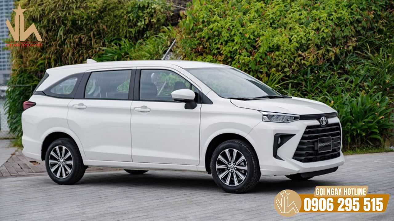 Thuê xe 7 chỗ theo tháng đưa đón công nhân viên