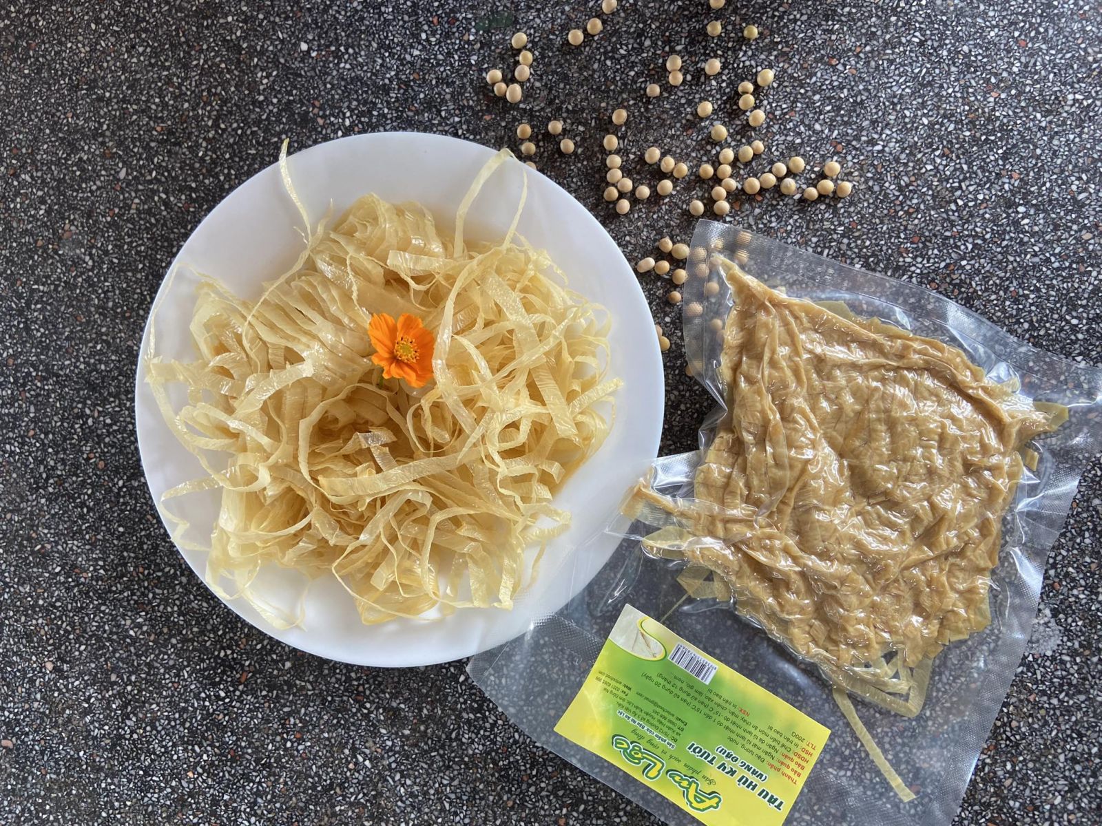 vang-dau-lam-mi.jpg