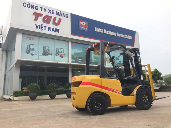 dia-chi-mua-xe-nang-hang-gia-re-TEU-tai-Ha-Noi.jpg