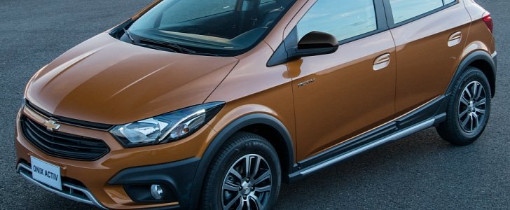 2017-chevrolet-onix-activ-revealed-in-brazil-109871-7.jpg