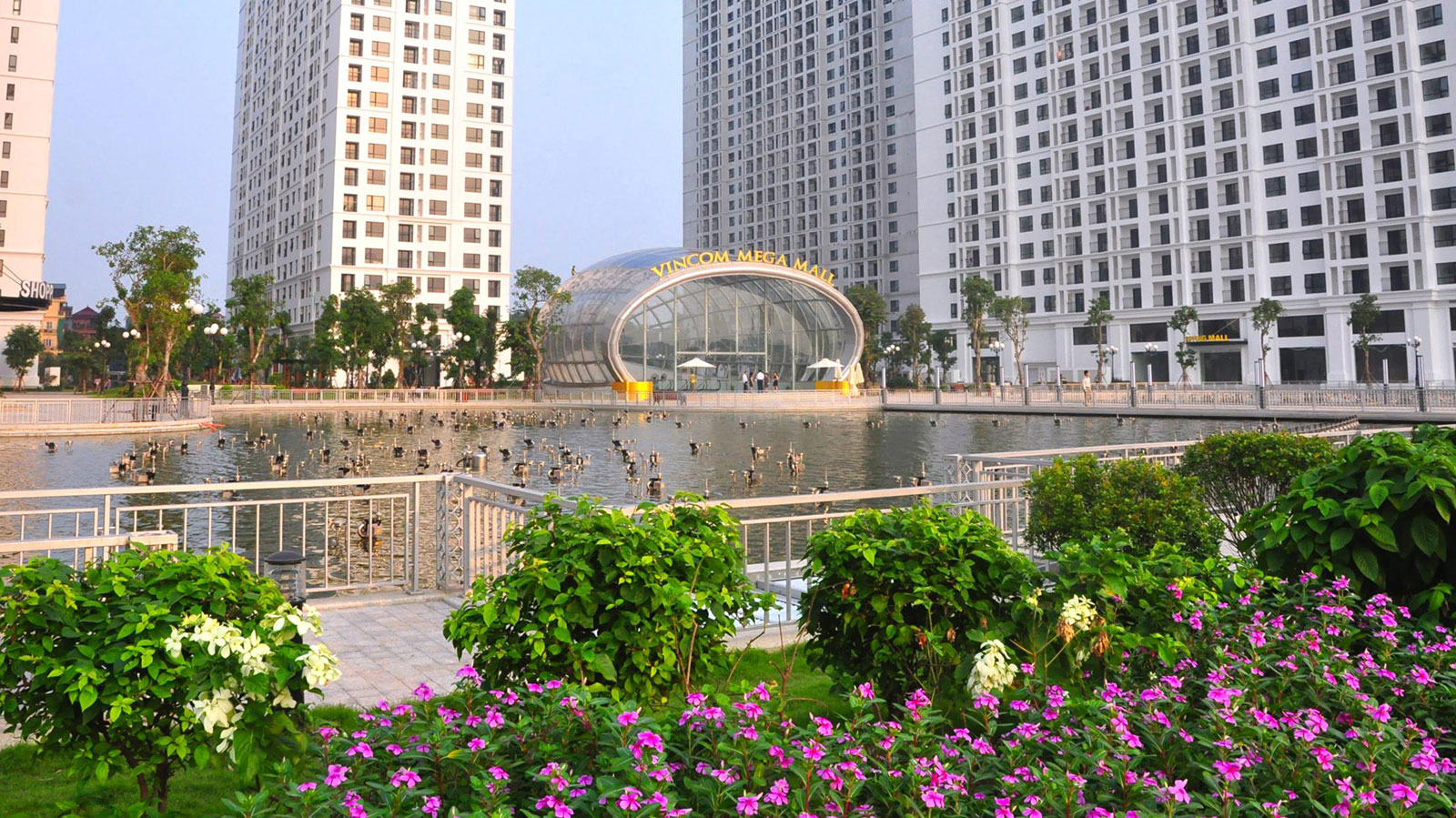 vincom-mega-mall-times-city-1384350192.jpg