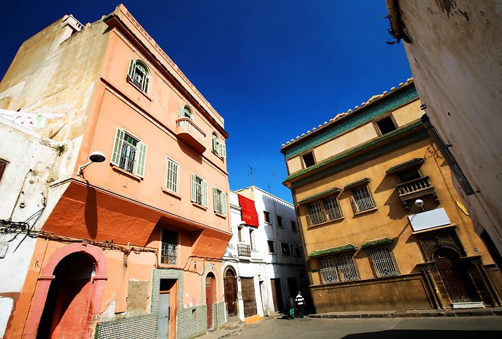 morocco-casablanca-medina-street-scene.jpg
