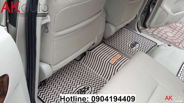 tham-lot-san-xe-toyota-innova-6.jpg