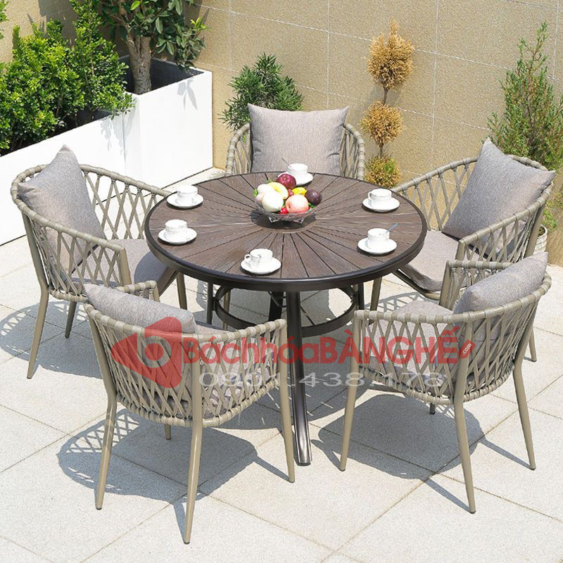 Bộ bàn ghế cafe sân vườn bàn khung nhôm mặt nan gỗ D100cm ghế nhôm đan dây dù 305 Bộ bàn ghế cafe sân vườn bàn khung nhôm mặt nan gỗ D100cm ghế nhôm đan dây dù 305