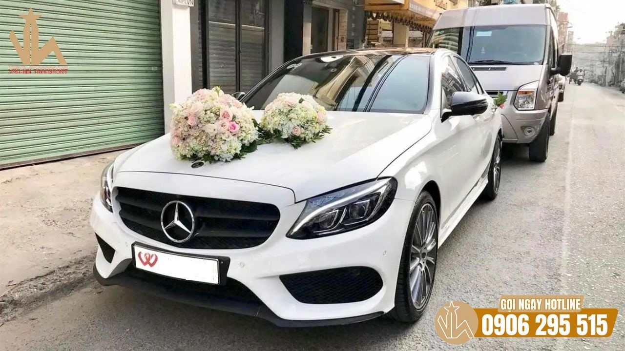 Vân Hải cho thuê xe cưới Mercedes C300 uy tín Vân Hải cho thuê xe cưới Mercedes C300 uy tín