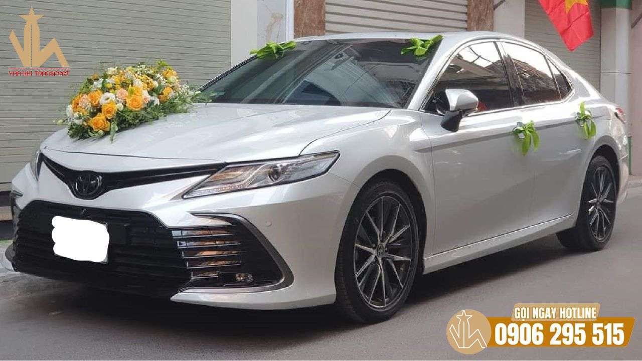 Dịch vụ thuê xe cưới Toyota Camry của Vân Hải giá rẻ Dịch vụ thuê xe cưới Toyota Camry của Vân Hải giá rẻ