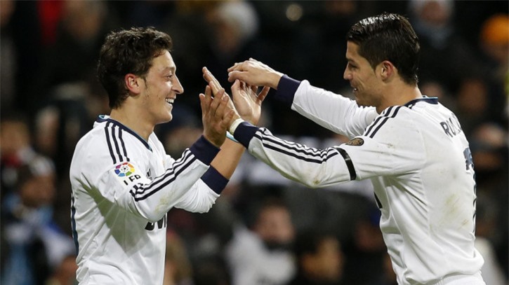 Mesut-Ozil-Co-gi-ngac-nhien-khi-Ronaldo-khong-the-ghi-50-ban-moi-mua_2.jpg